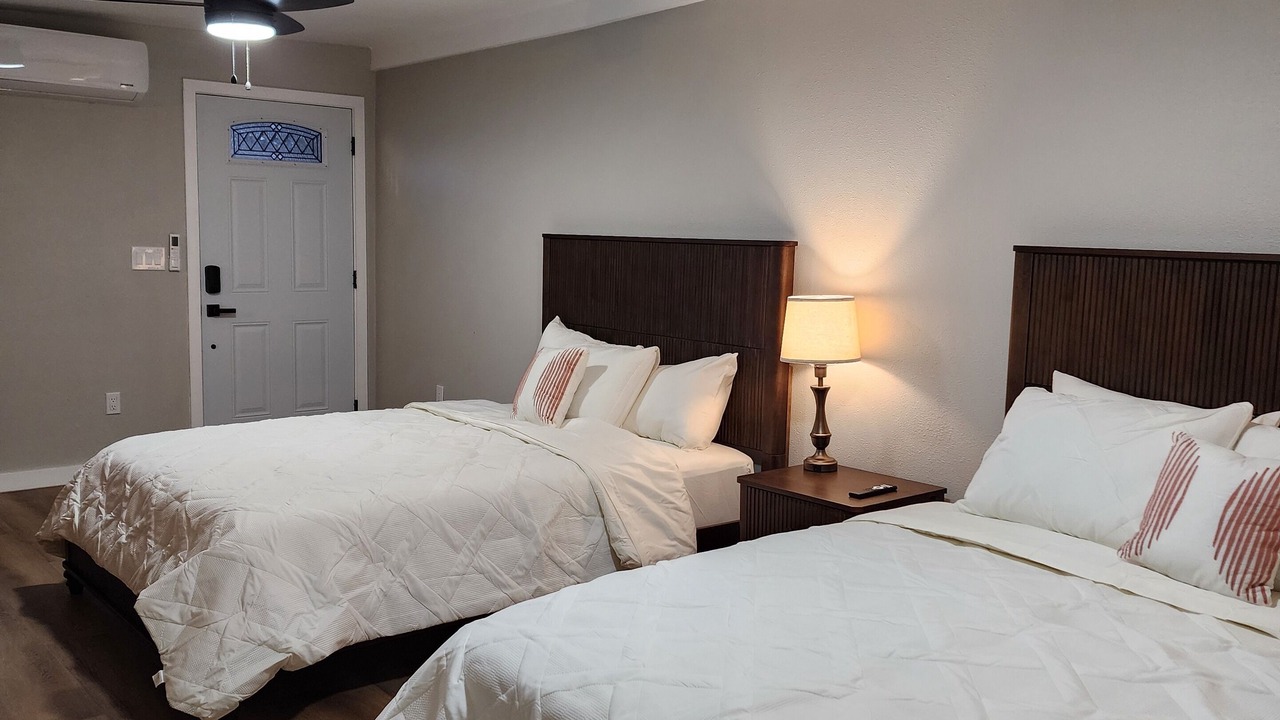 Photo of Bedroom in Duncan