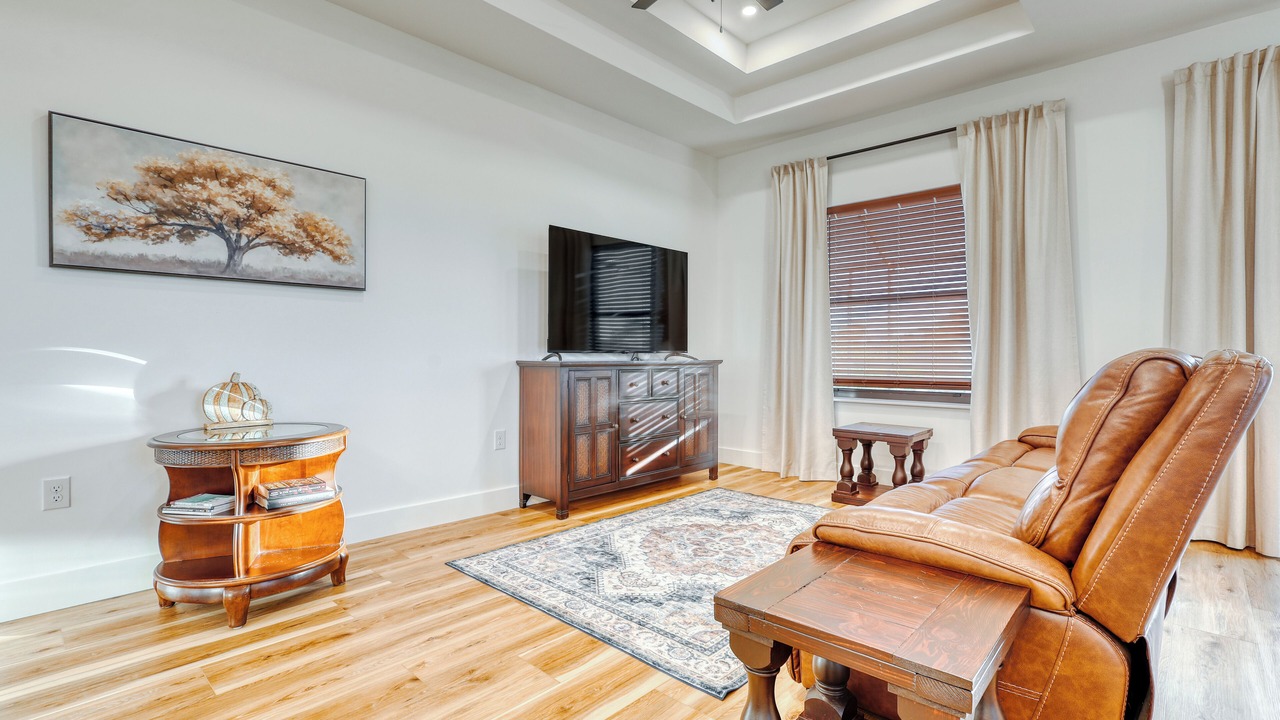 Photo of Livingroom in Oakland Hills