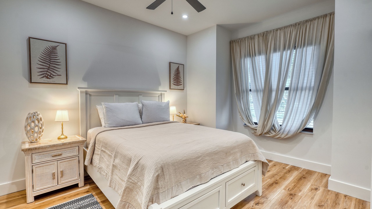 Photo of Bedroom in Oakland Hills