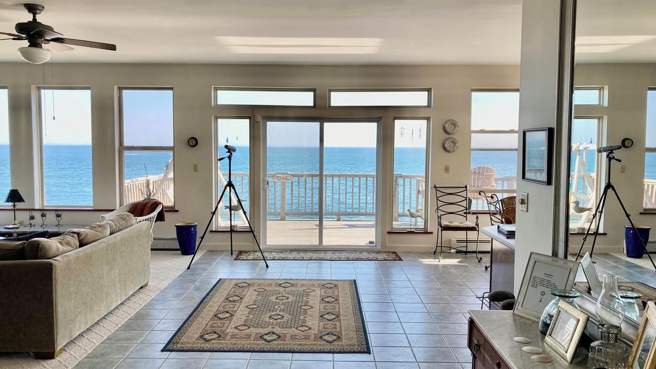 Photo of Livingroom in Cutler