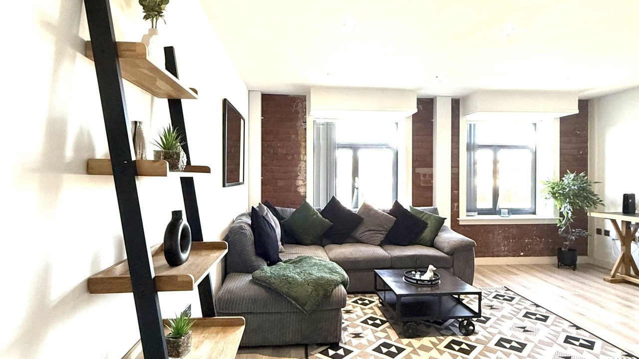 Photo of Livingroom in Bradford