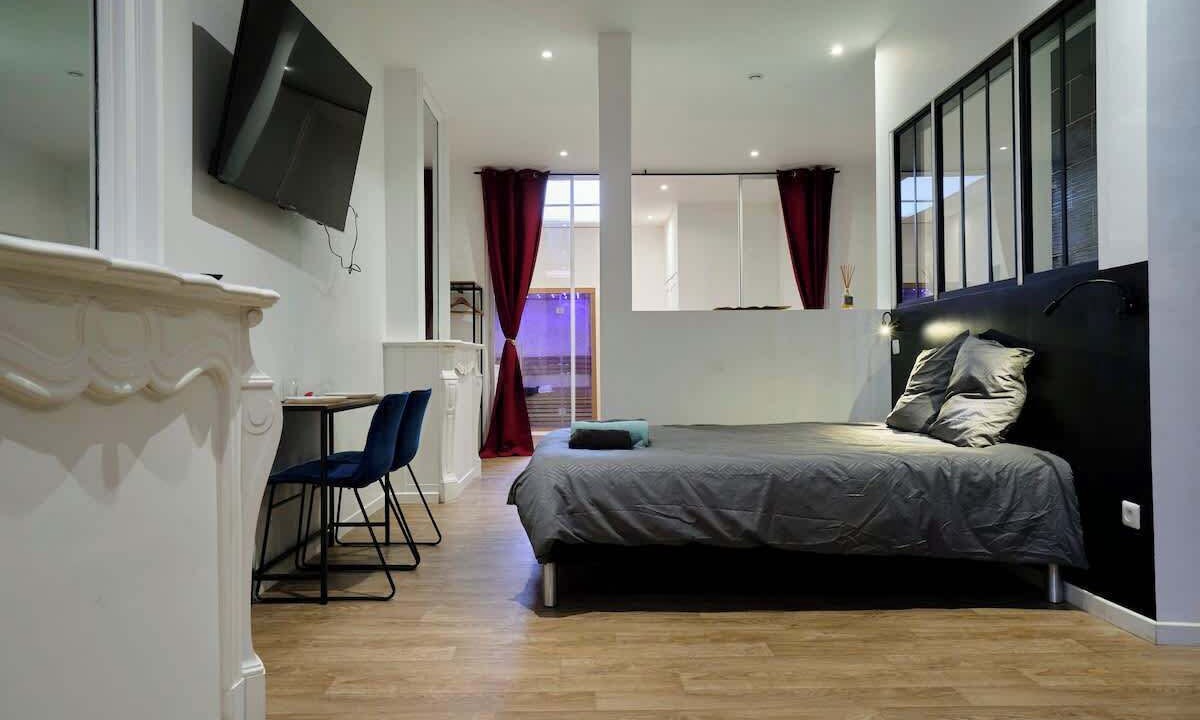Photo of Bedroom in Tourcoing