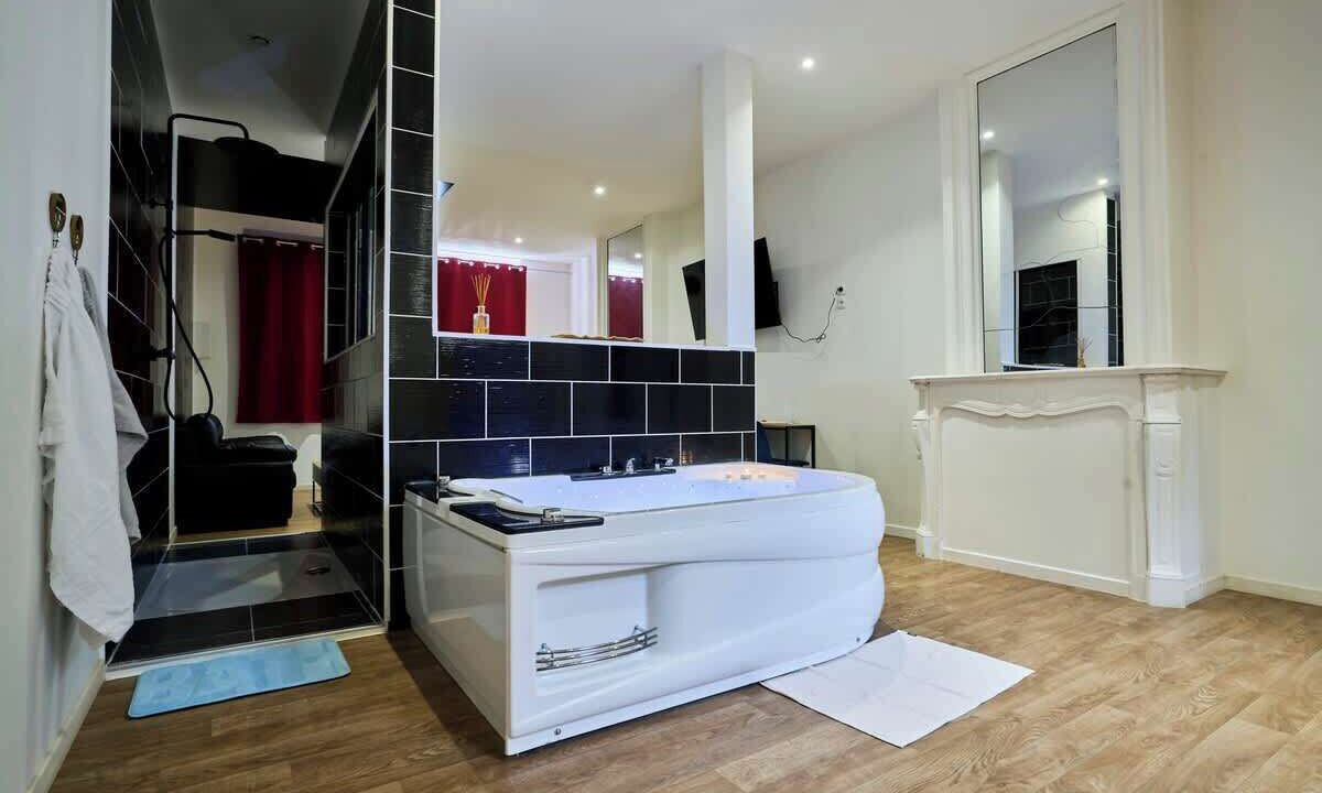 Photo of Bathroom in Tourcoing