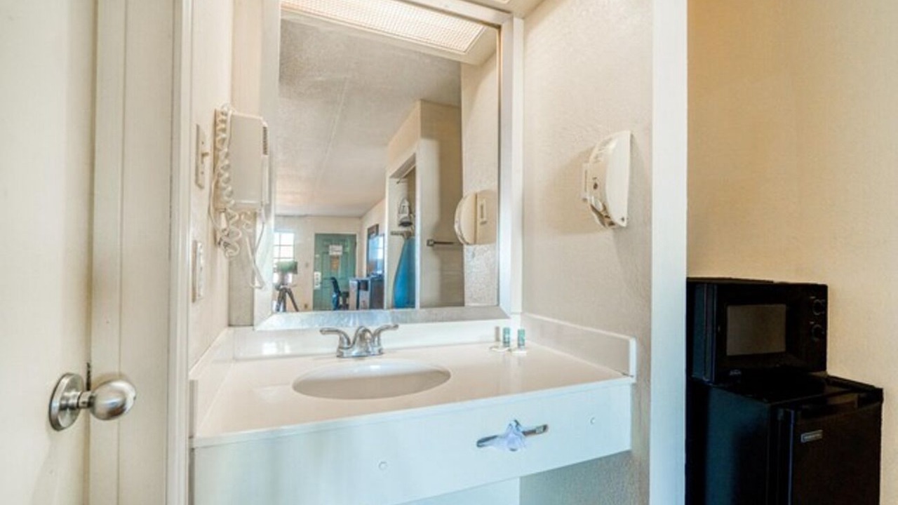 Photo of Bathroom in Port Lavaca