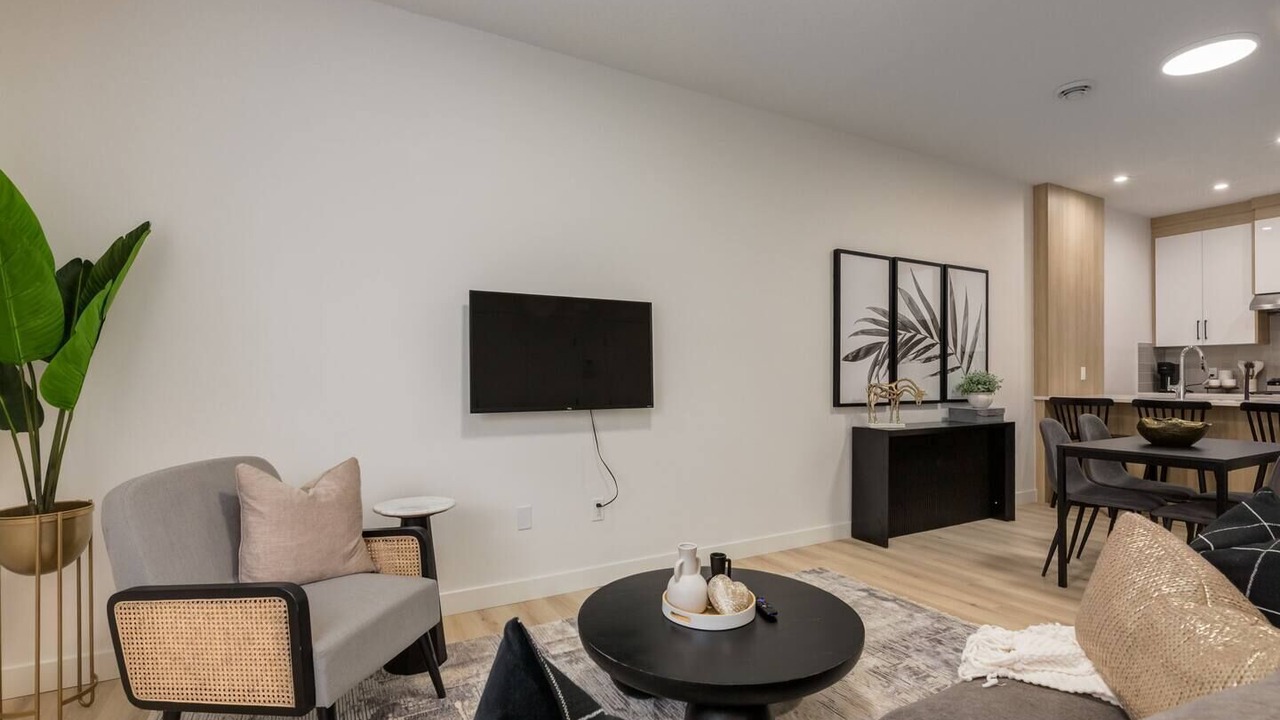 Photo of Livingroom in Shaganappi