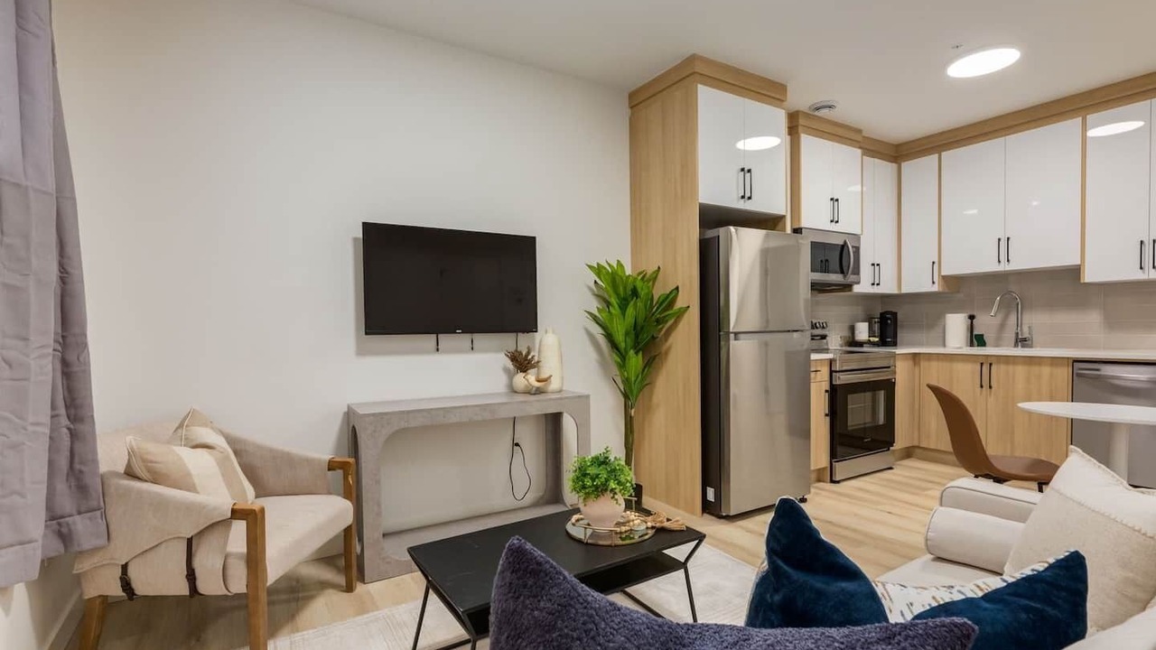 Photo of Livingroom in Shaganappi