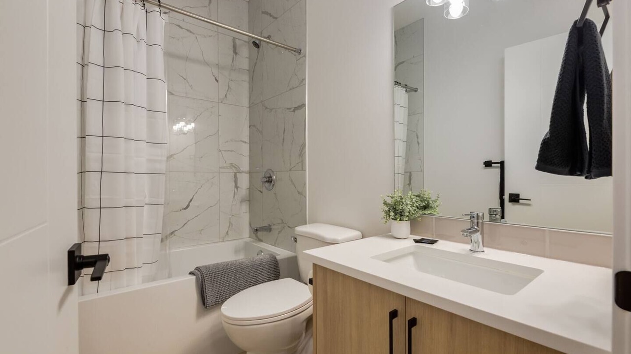 Photo of Bathroom in Shaganappi