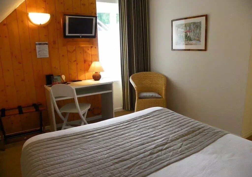 Photo of Bedroom in Bagneres-de-Bigorre