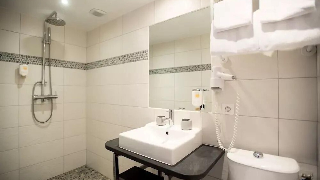 Photo of Bathroom in Bagneres-de-Bigorre