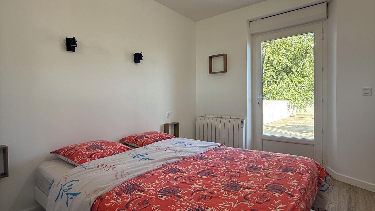 Photo of Bedroom in Portbail