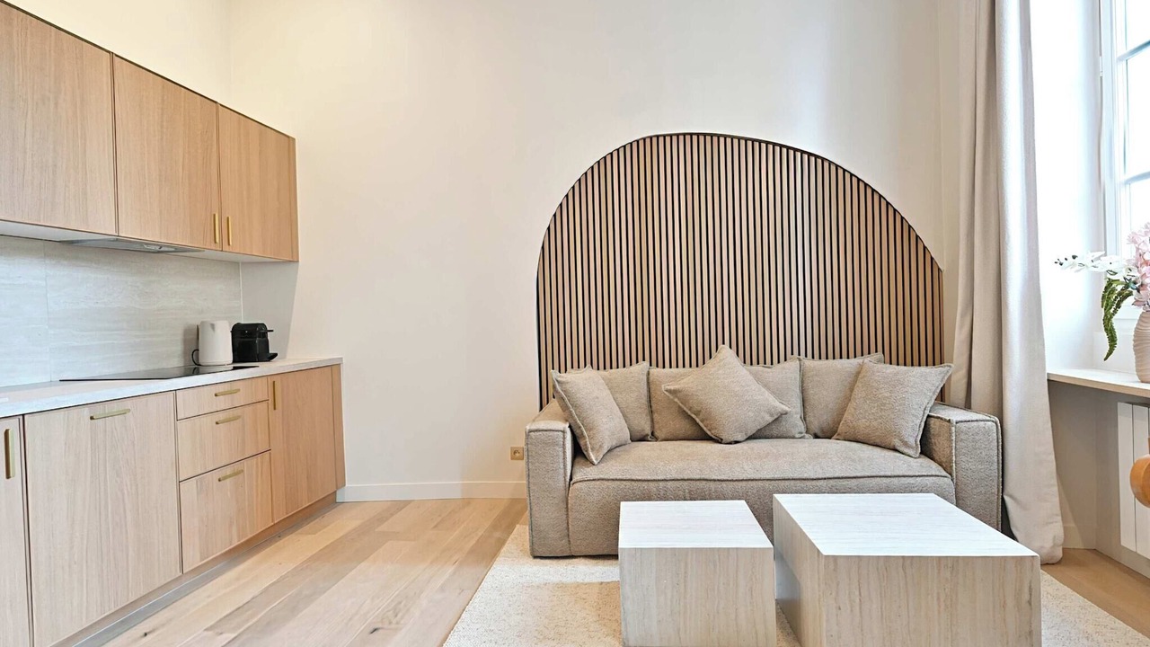Photo of Livingroom in Archives