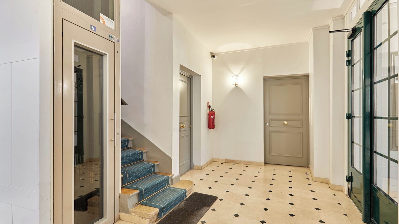 Photo of Others in 7th Arrondissement