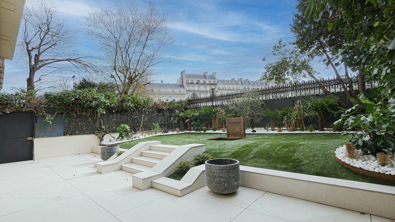 Photo of Others in Chaillot