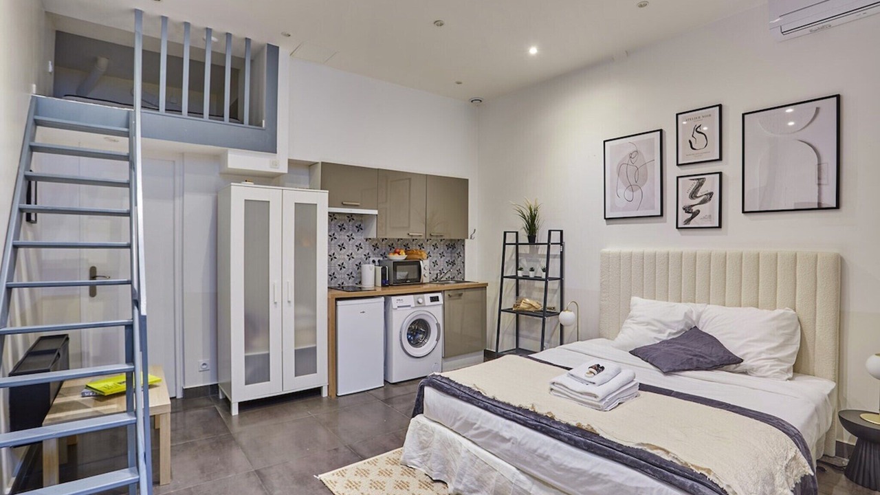 Photo of Bedroom in Batignolles