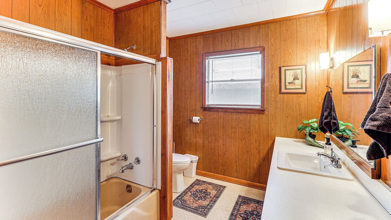 Photo of Bathroom in Hickory Plains