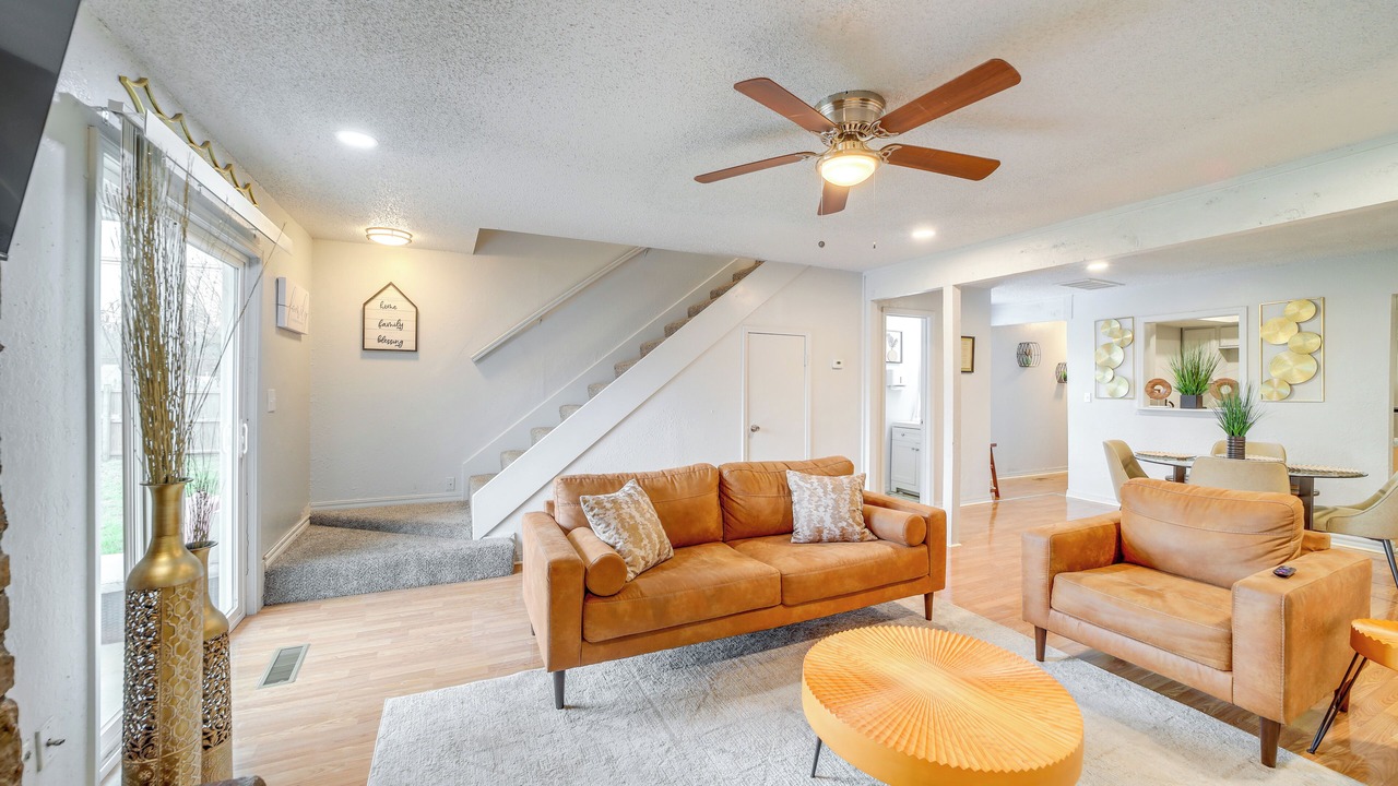 Photo of Livingroom in Tulsa