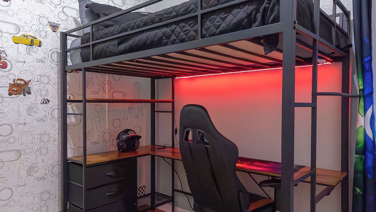 Photo of Bedroom in Lakeview Village