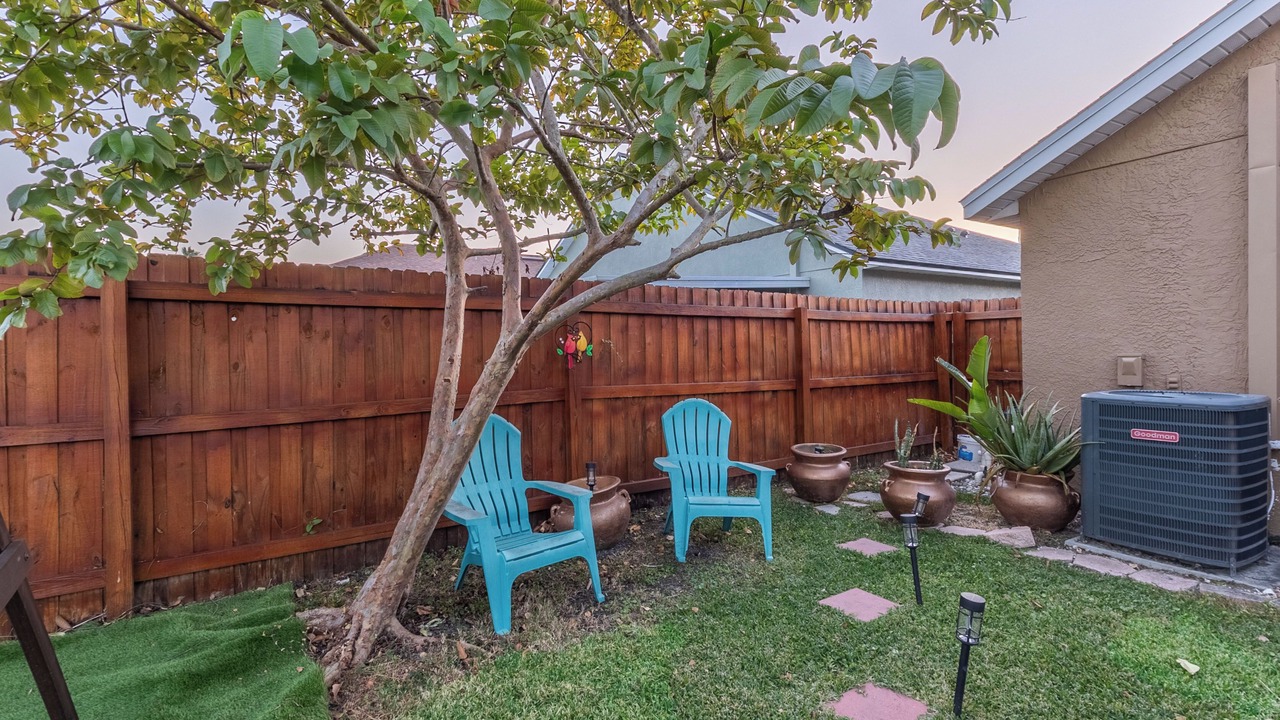 Photo of Outdoor in Lakeview Village