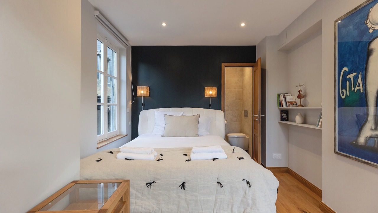Photo of Bedroom in Enclos