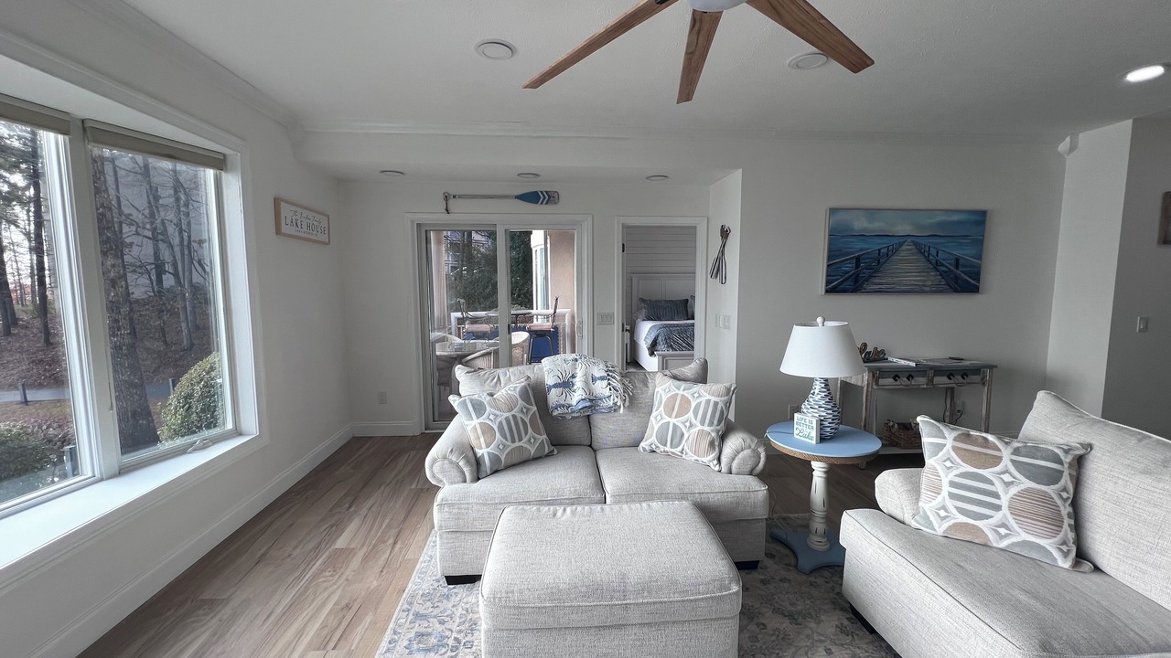 Photo of Livingroom in Salem