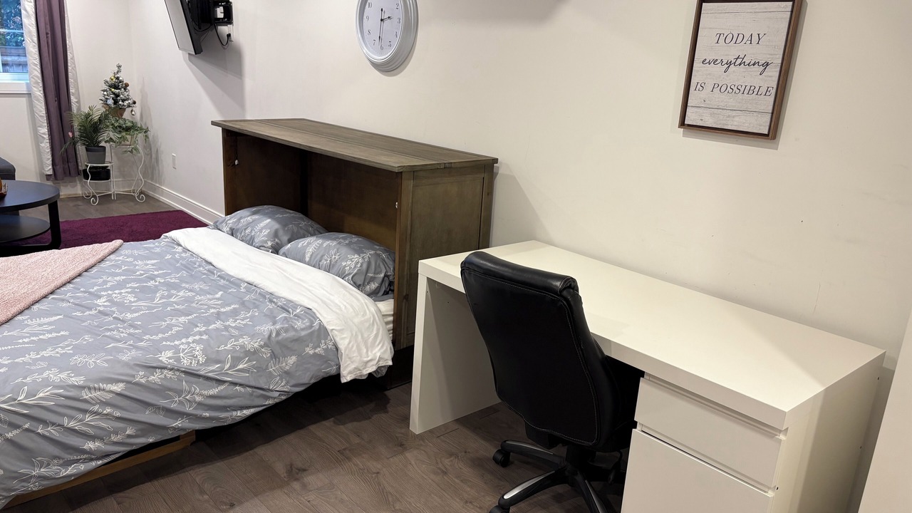Photo of Bedroom in Richmond Hill