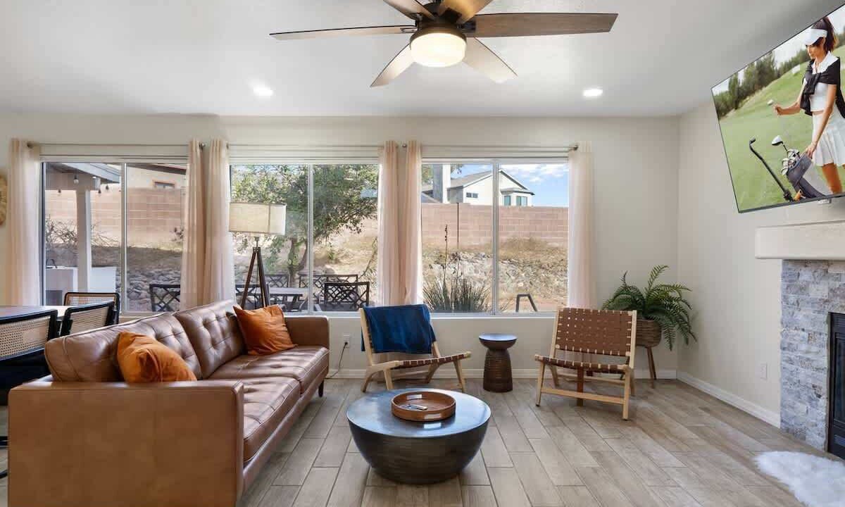 Photo of Livingroom in Tucson