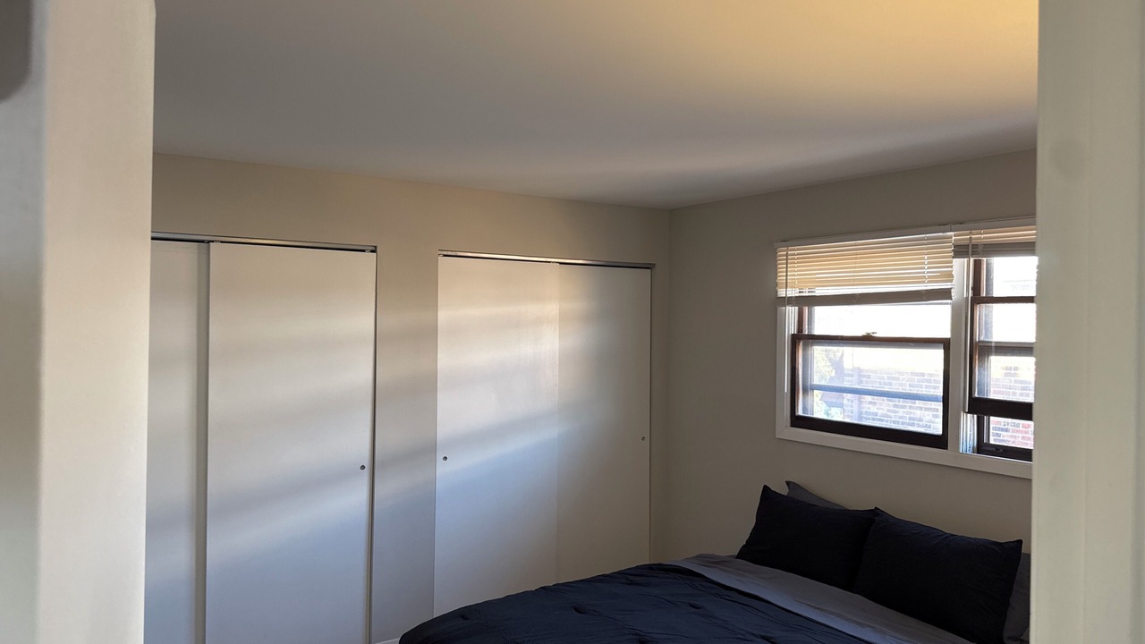 Photo of Bedroom in East Hazel Crest