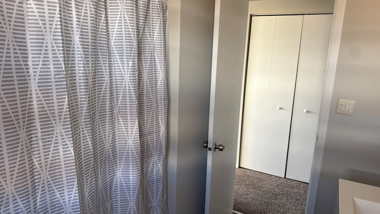 Photo of Bathroom in East Hazel Crest