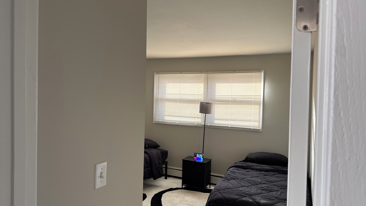 Photo of Bedroom in East Hazel Crest