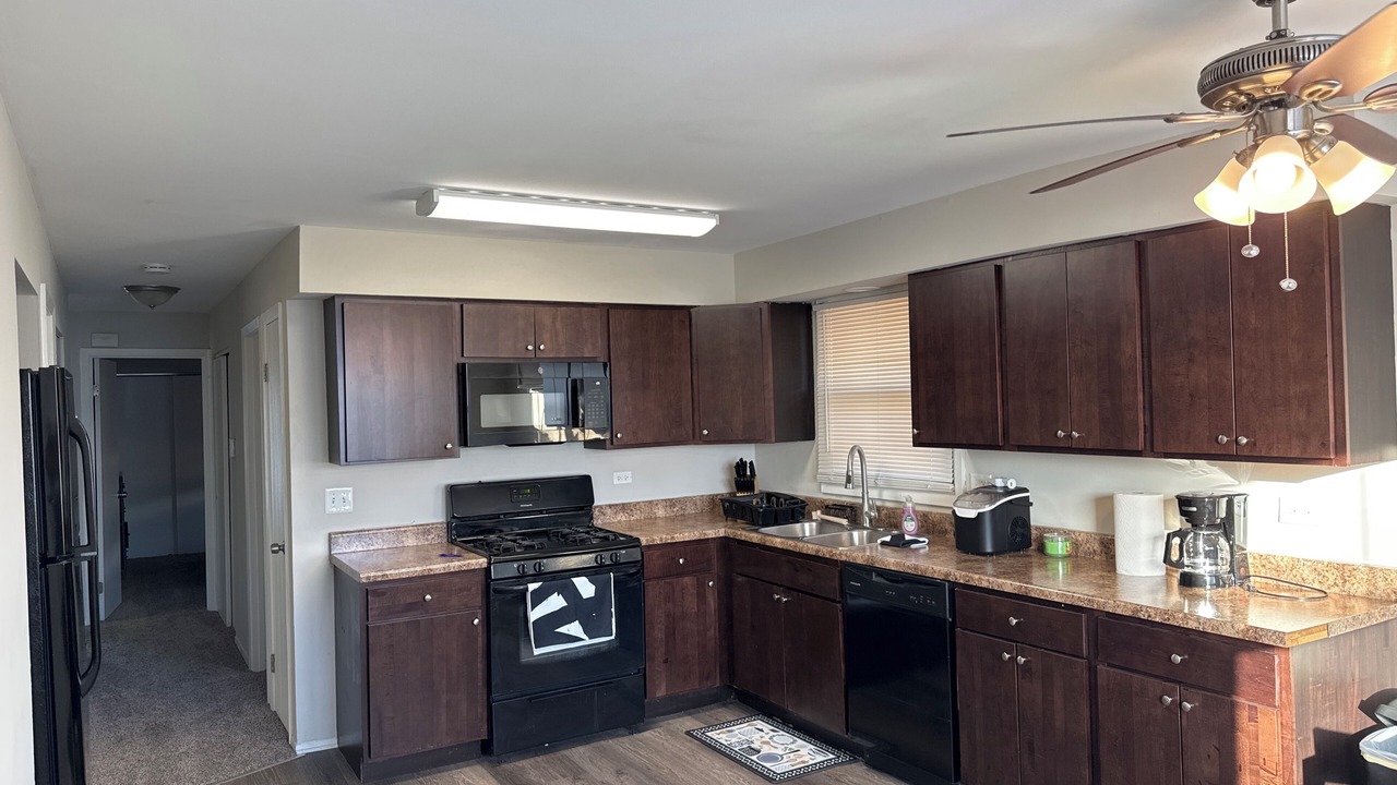 Photo of Kitchen in East Hazel Crest