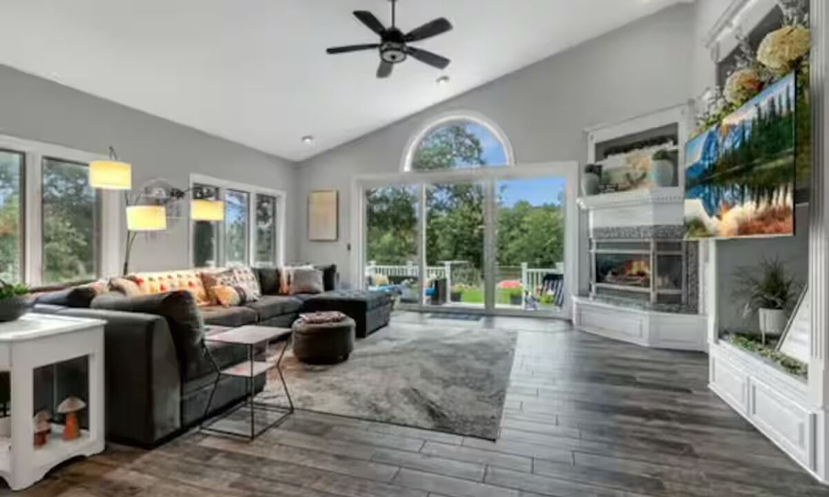 Photo of Livingroom in Cold Spring