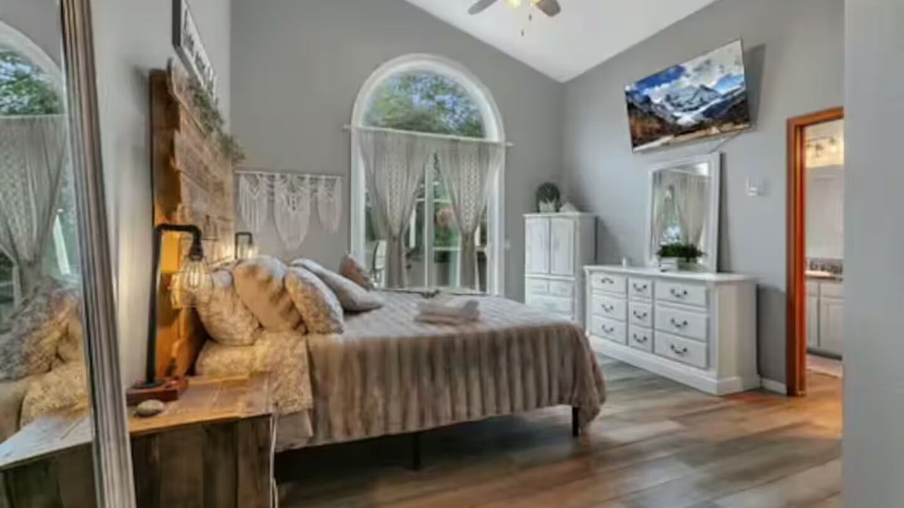 Photo of Bedroom in Cold Spring