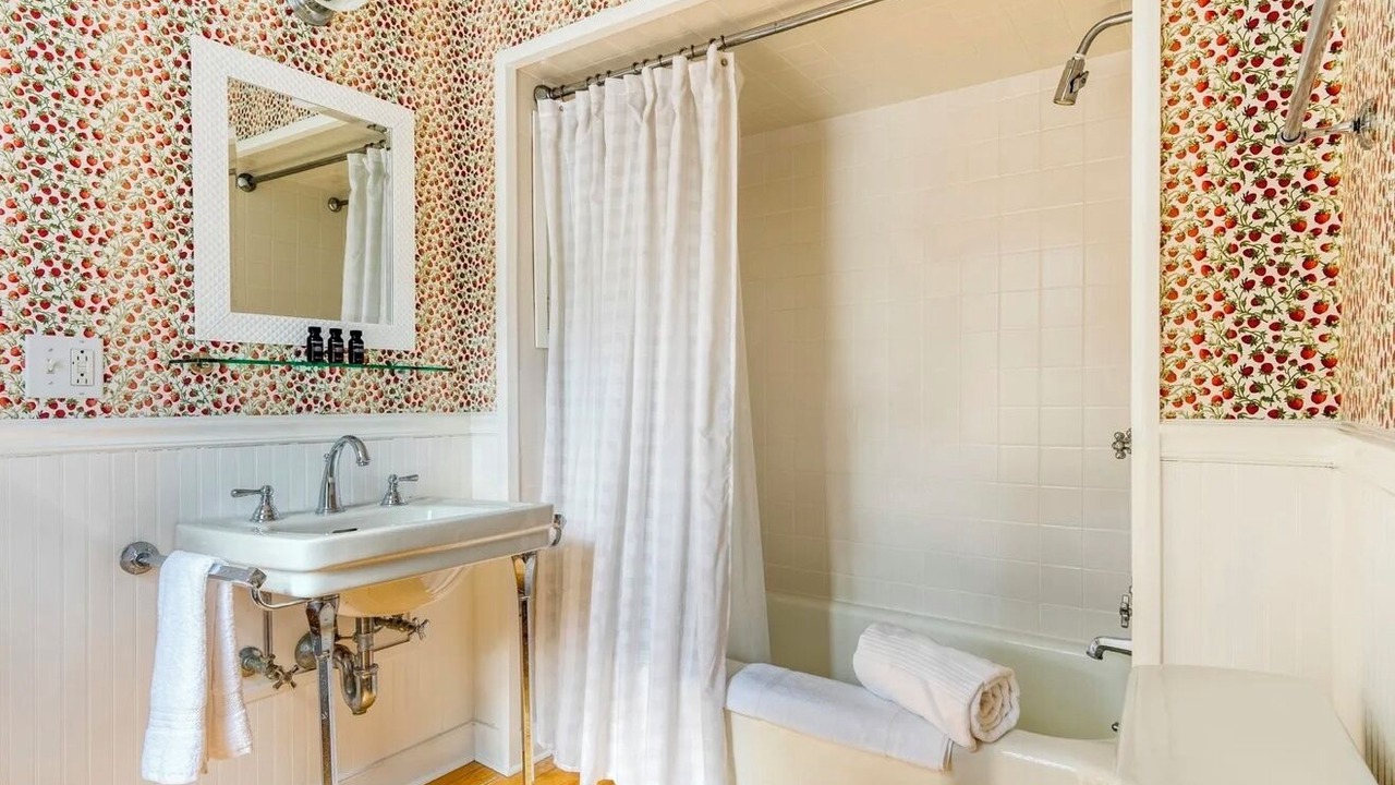 Photo of Bathroom in North Egremont