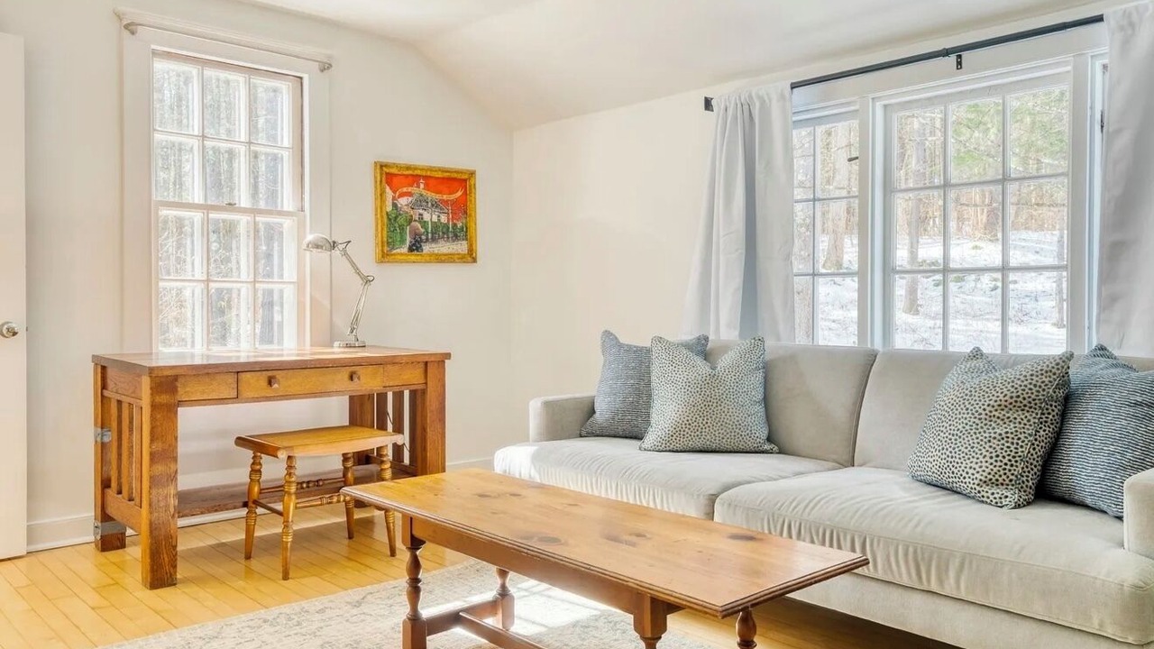 Photo of Livingroom in North Egremont