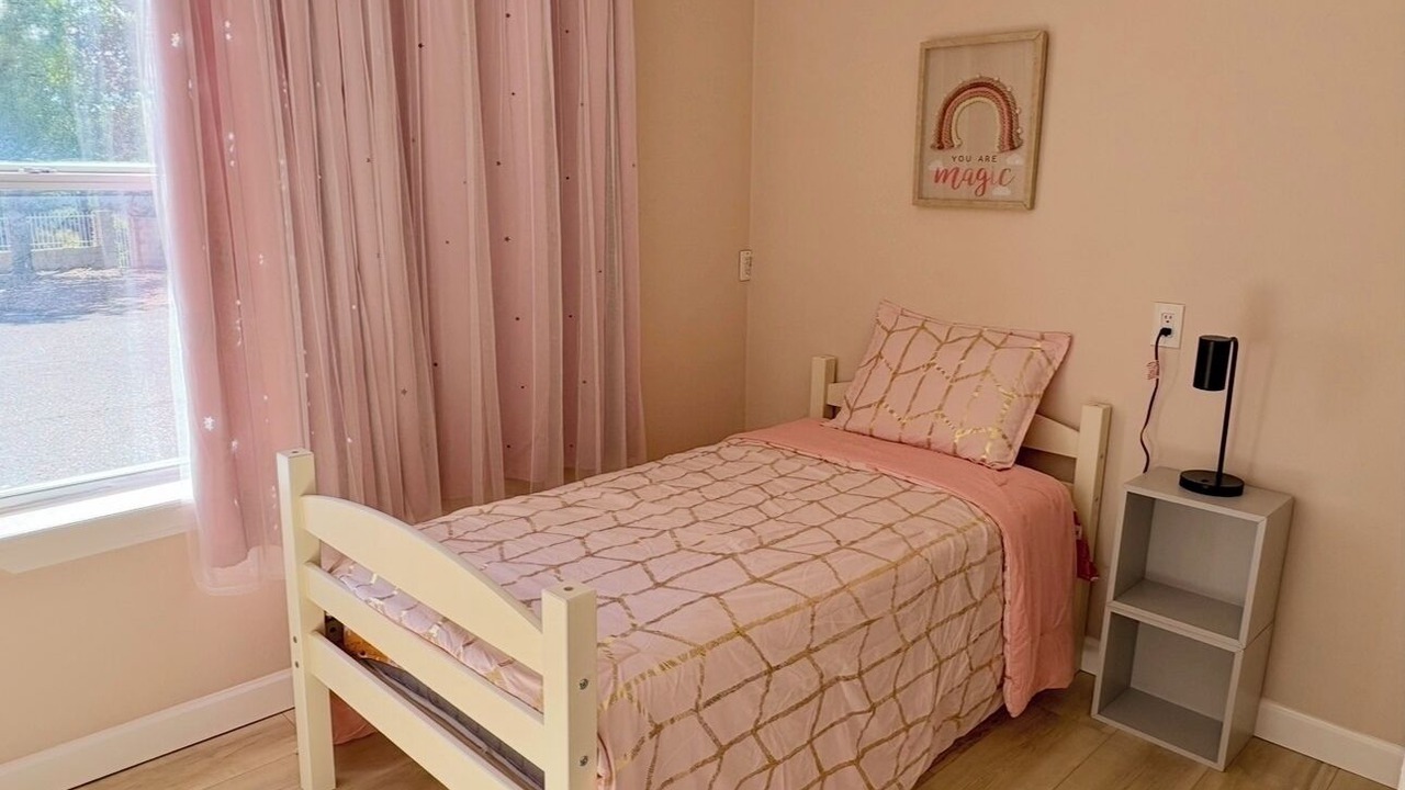 Photo of Bedroom in North Albuquerque Acres