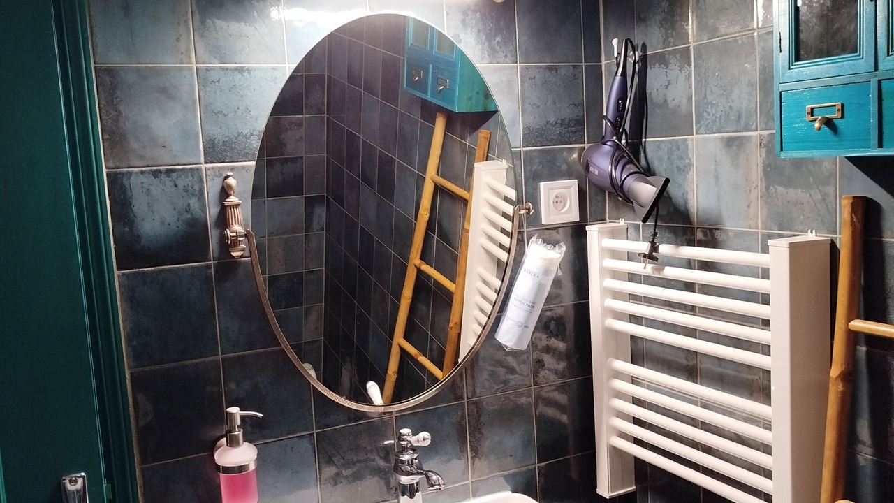 Photo of Bathroom in Montreuil-Bellay