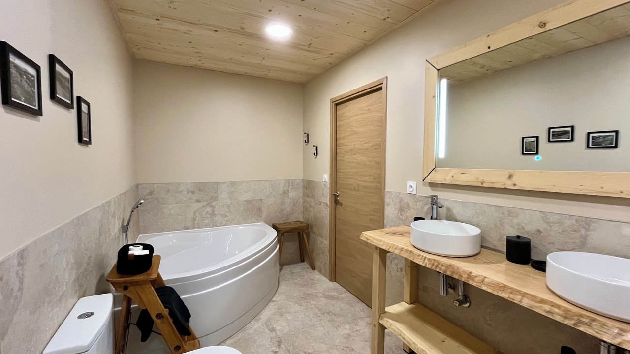 Photo of Bathroom in Le Frasnois