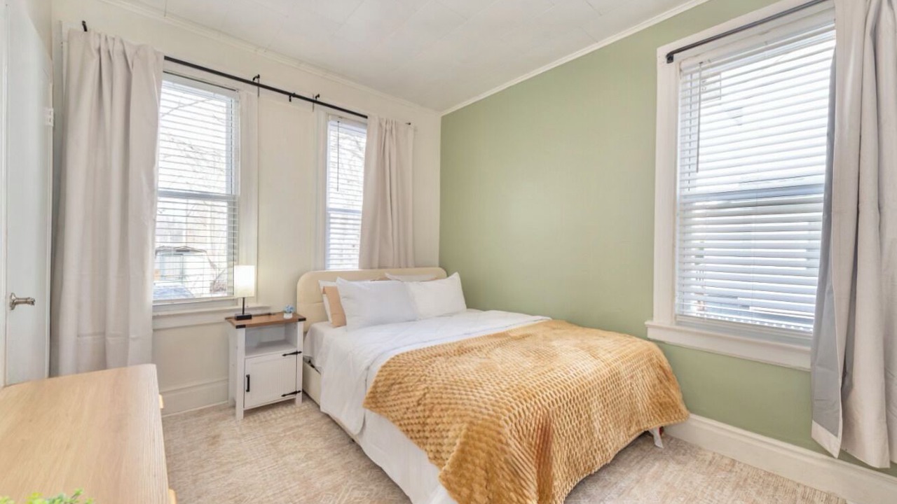 Photo of Bedroom in Maplewood