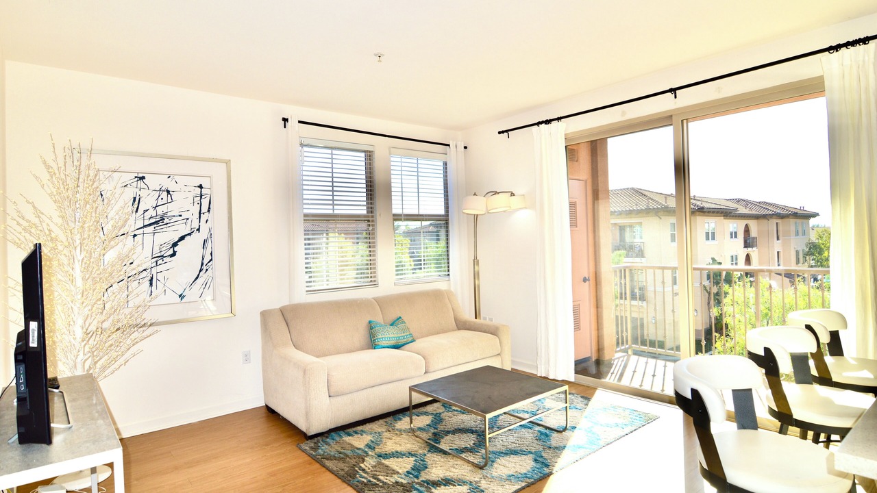 Photo of Livingroom in Lake Forest