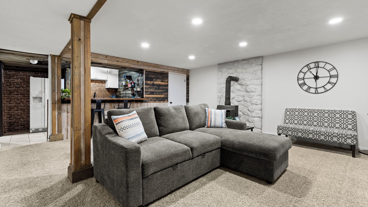 Photo of Livingroom in Farmington