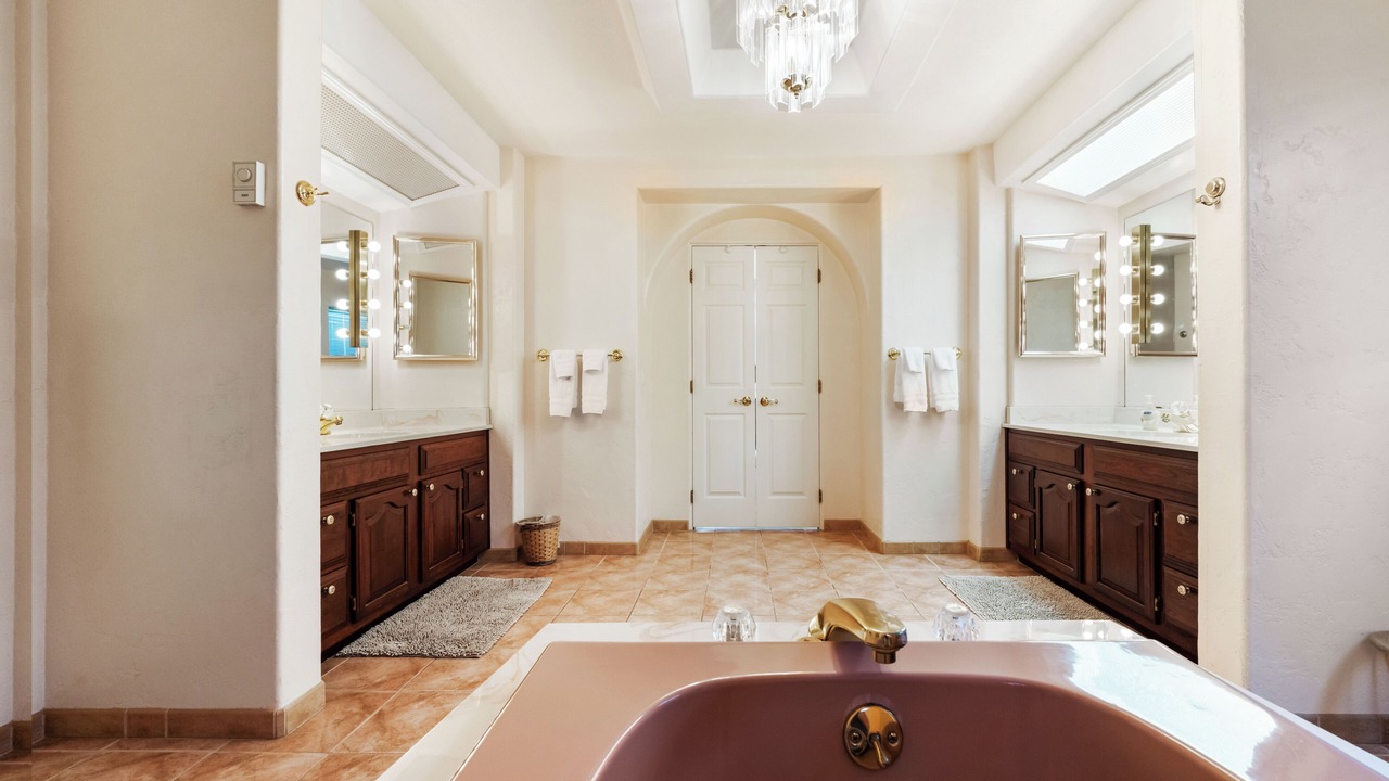 Photo of Bathroom in Bandon