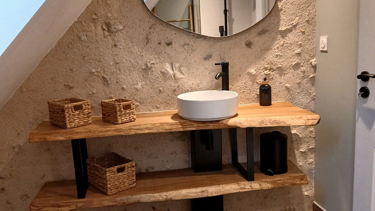 Photo of Bathroom in Saint-Laurent-de-Lin