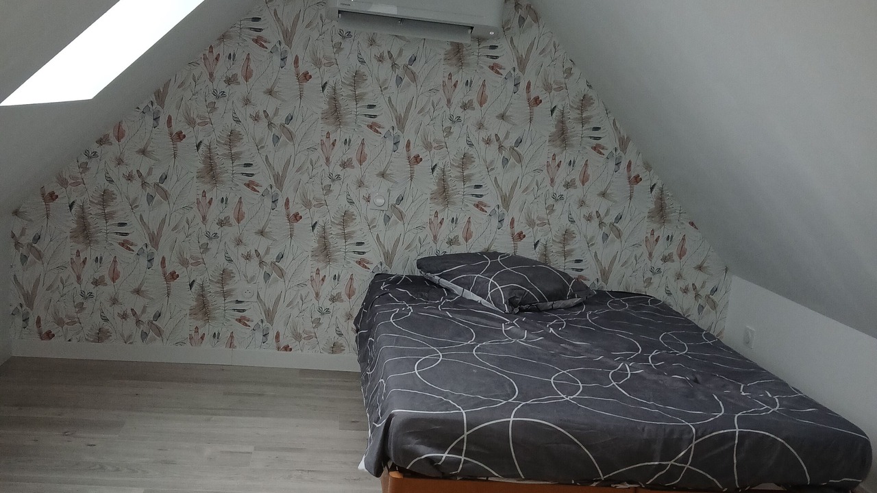 Photo of Bedroom in Saint-Laurent-de-Lin
