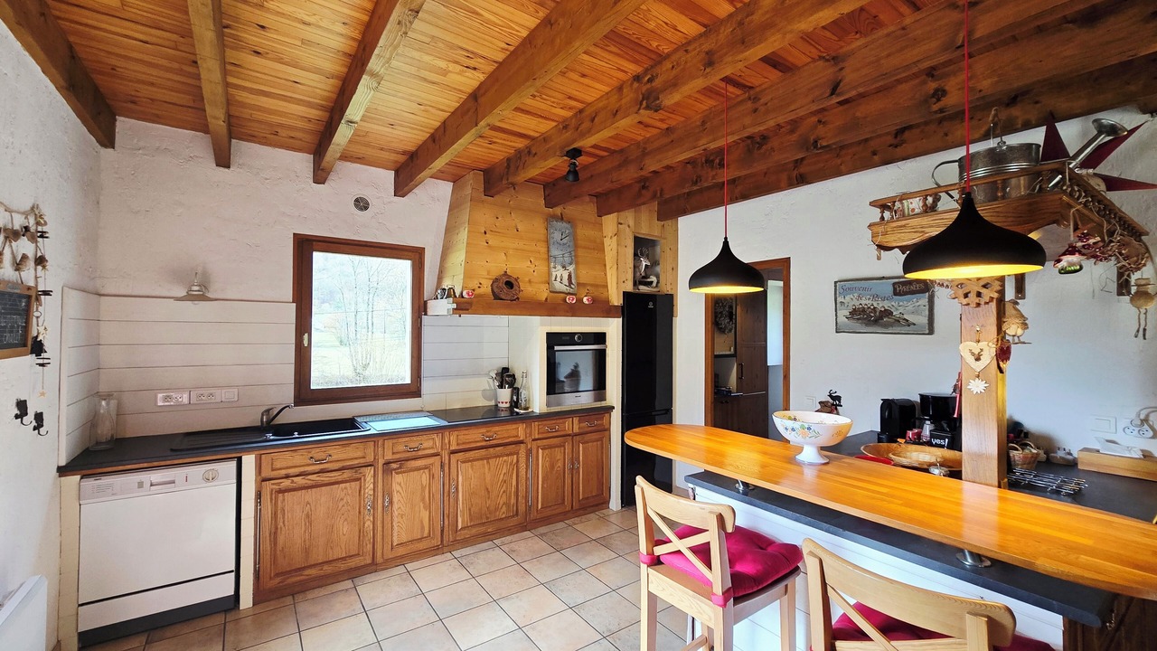 Photo of Kitchen in Campan