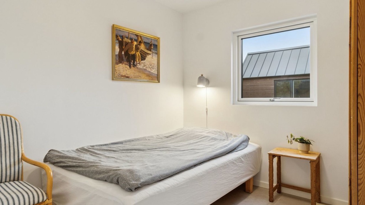 Photo of Others in Knebel