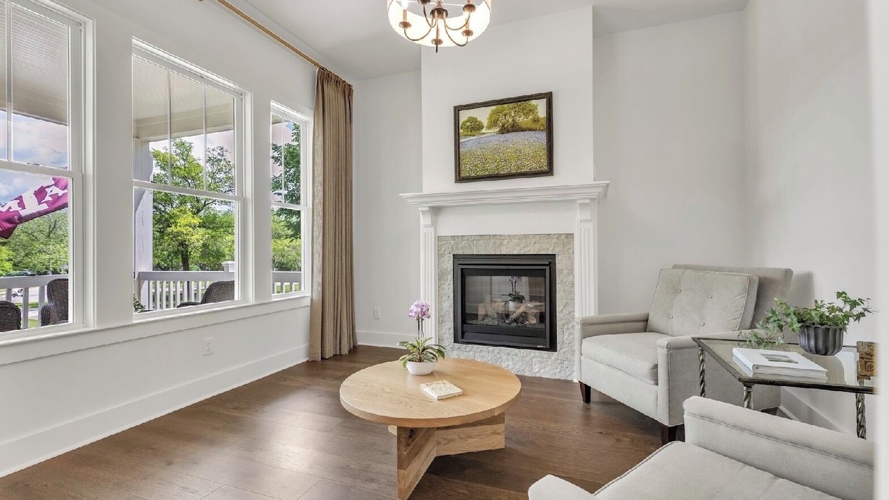 Photo of Livingroom in College Park