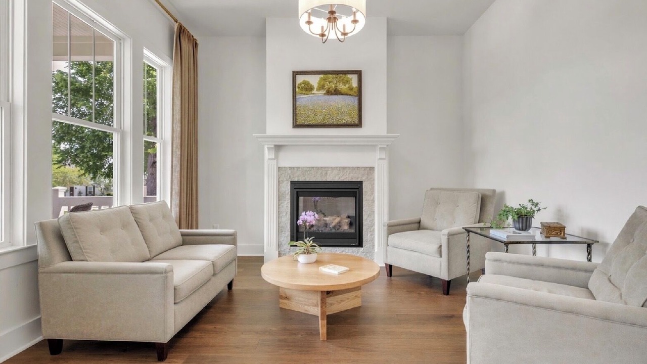 Photo of Livingroom in College Park