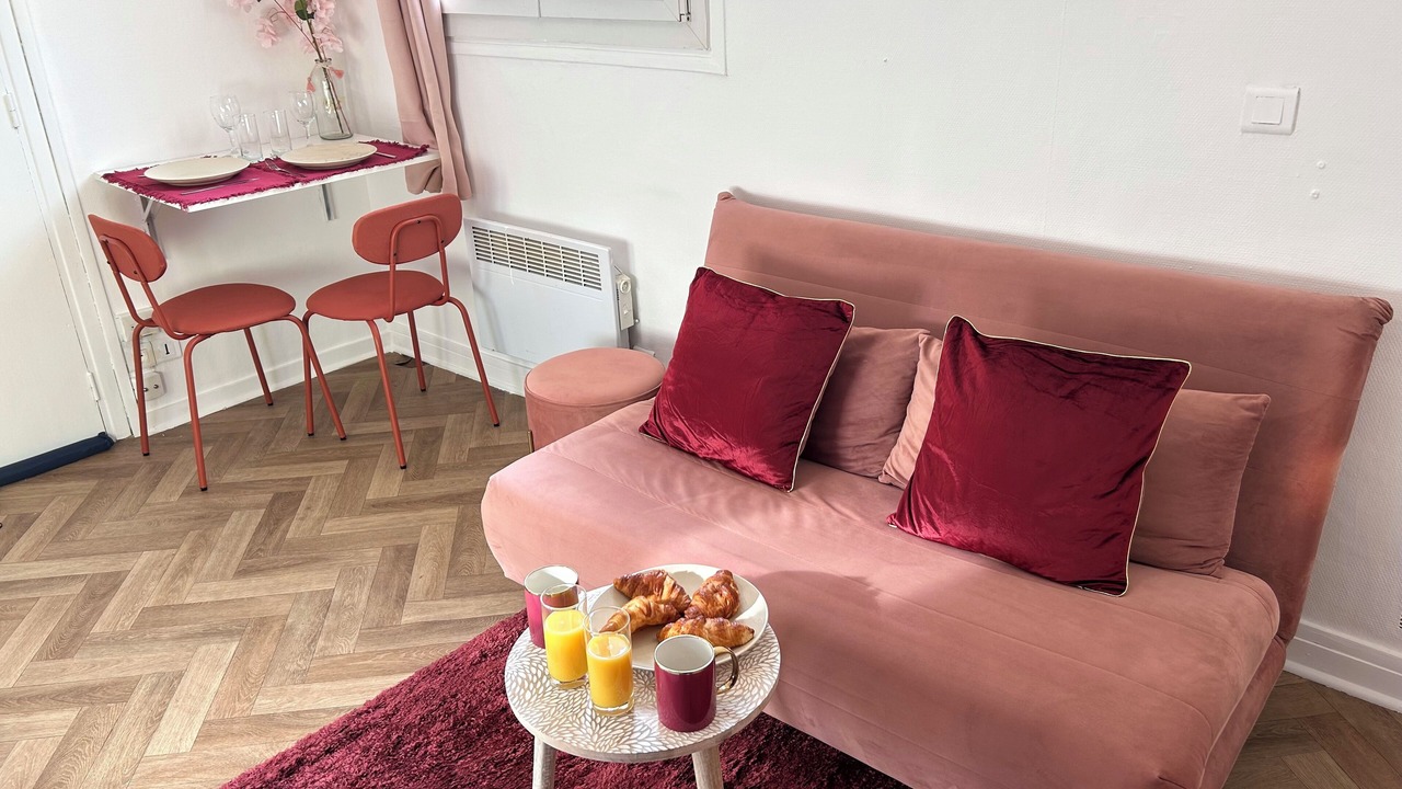 Photo of Livingroom in Versailles