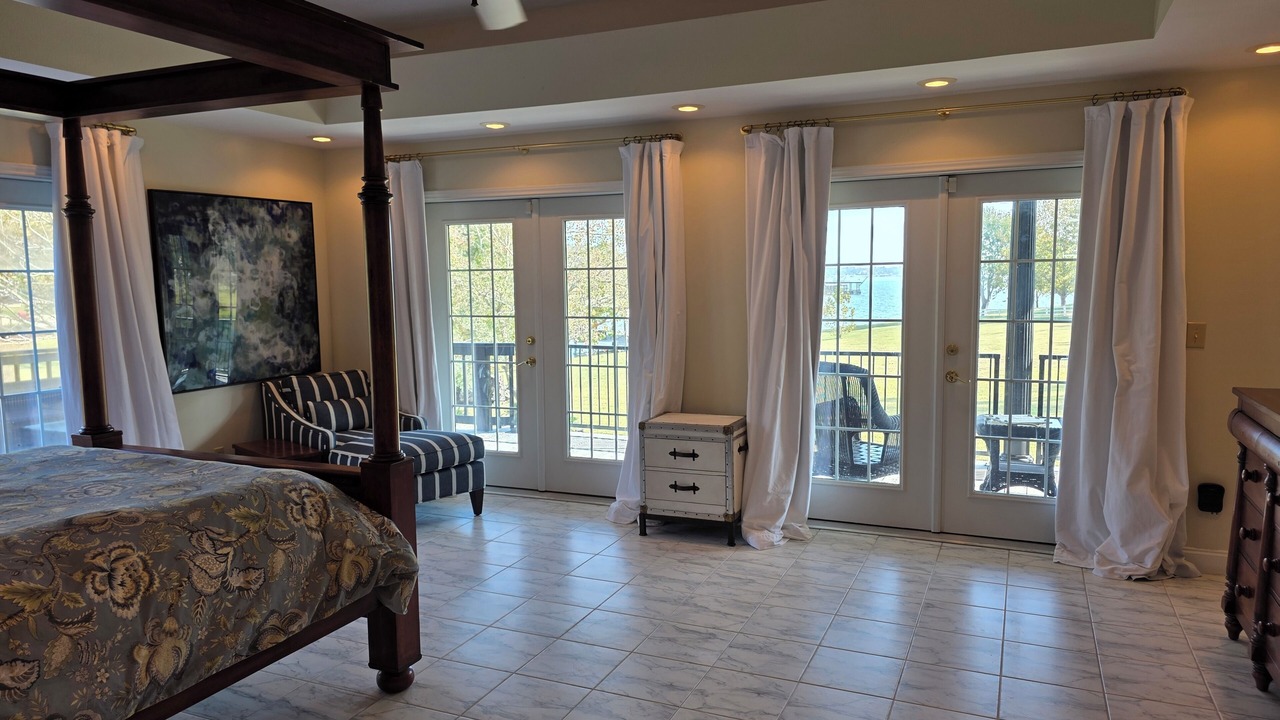 Photo of Bedroom in West Livingston