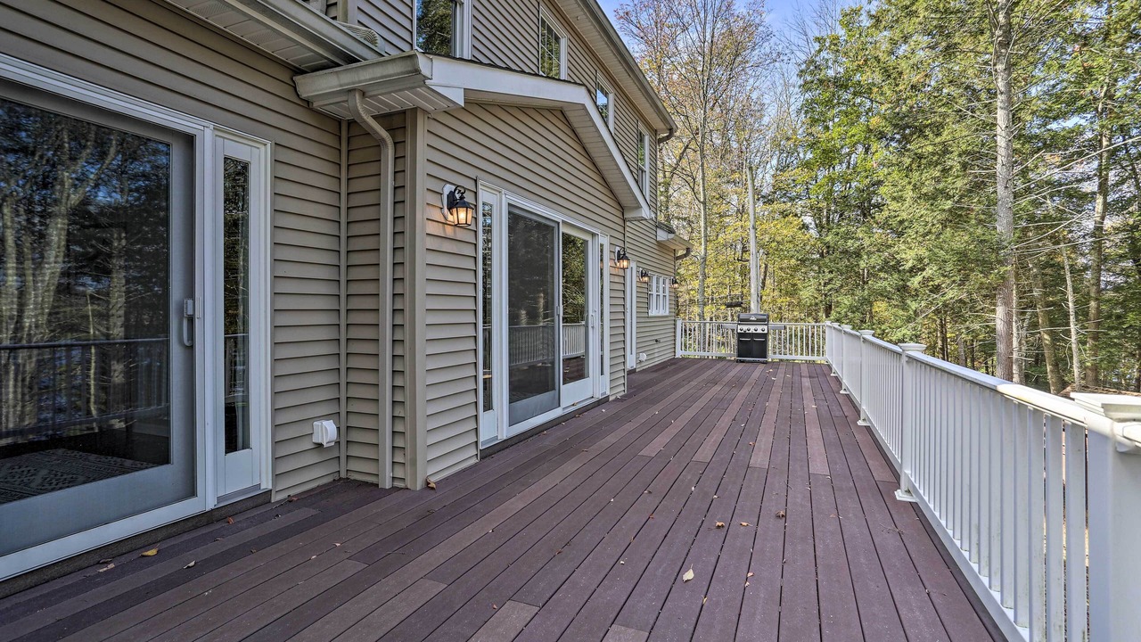 Photo of Patio Balcony in Swartswood